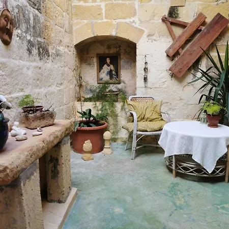 Nocleg ze śniadaniem Ta Mina Gharb Għarb
